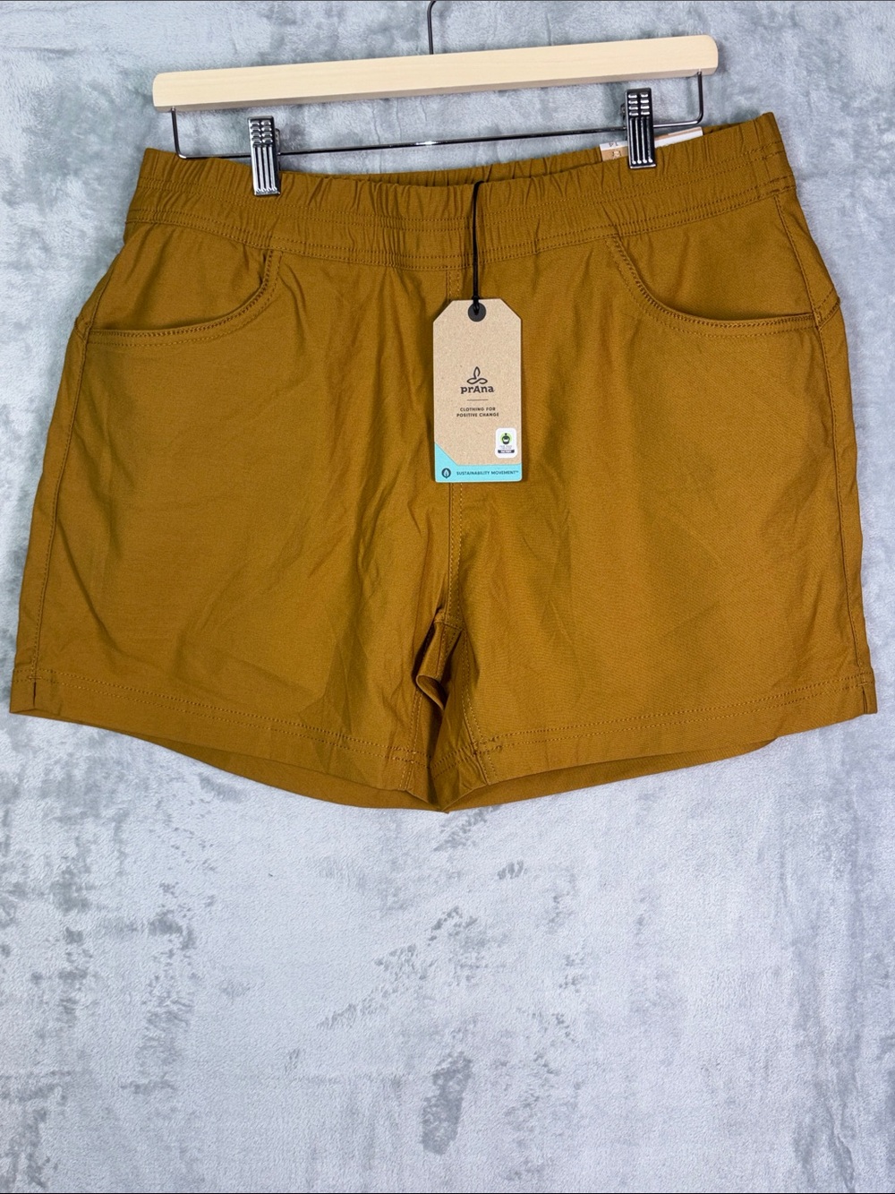 NWT New Prana Halle Antique Bronze Mustard Womens Shorts Size 14